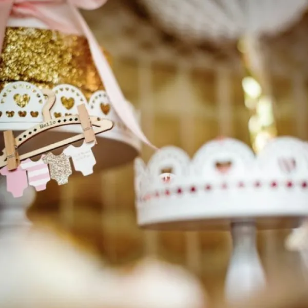 Badaboum 3 Cintres A Pinces En Bois Hello