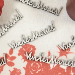 Badaboum 12 Confettis De Table Vive Les Mari S En Bois Blanc