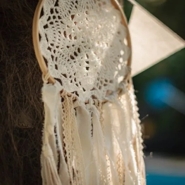 Badaboum Attrapes Reves A Pompons Ivoire Et Lin Blanc