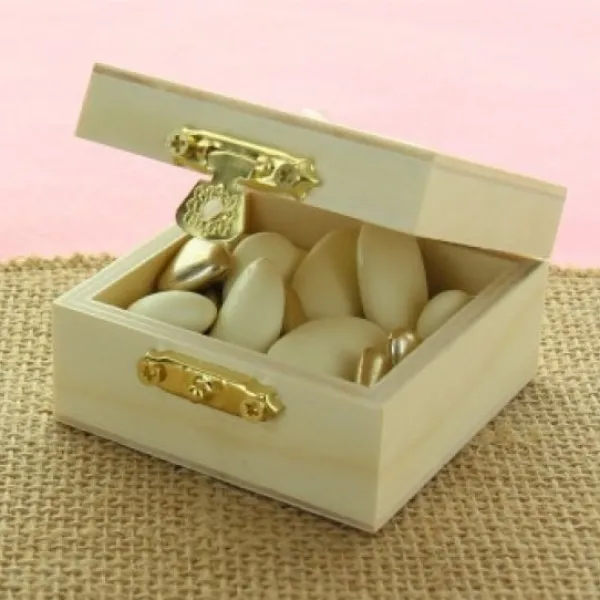 Badaboum Boite A Dragees En Bois Carre