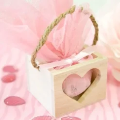Badaboum Boite A Dragees Panier En Bois Avec Coeur