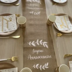 Chemin De Table En Jute Joyeux Anniversaire Theme Joyeux Anniversaire