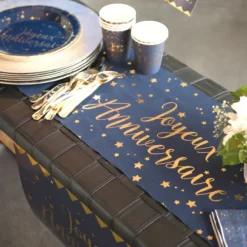 Discount Chemin De Table Joyeux Anniversaire Bleu Marine 28Cm X 3 M Tres Theme Joyeux Anniversaire