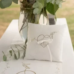 Badaboum Coussin Porte Alliance M Tallis Just Married