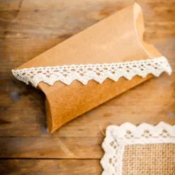 Discount Etui A Dragees Kraft Avec Dentelle X 10 Pi Ces Theme Dentelle