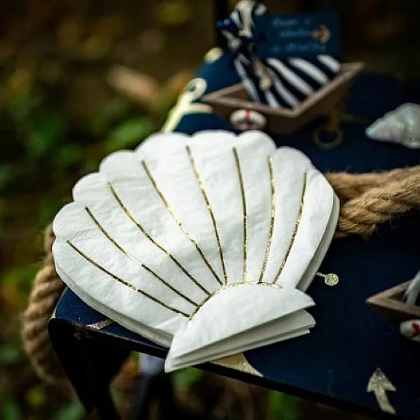 Badaboum Serviette En Papier Coquillage Blanc Et Or X 16 Pi Ces Discount