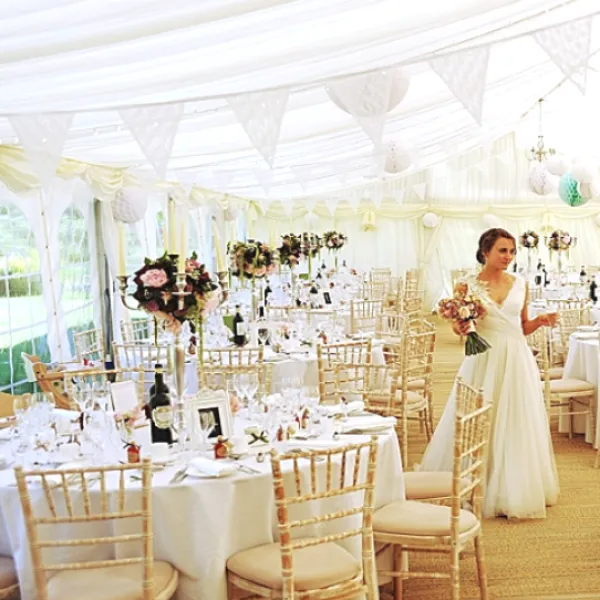 Best Tenture Mariage De Salle 25 M Tres Blanche Theme Cinema