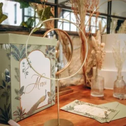 Badaboum Urne Mariage Theme Tropical Peacock